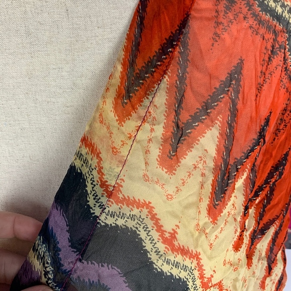 Karlie silk top - Picture 5 of 8